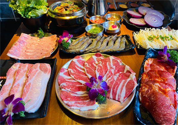 炉中火泥炉烤肉加盟